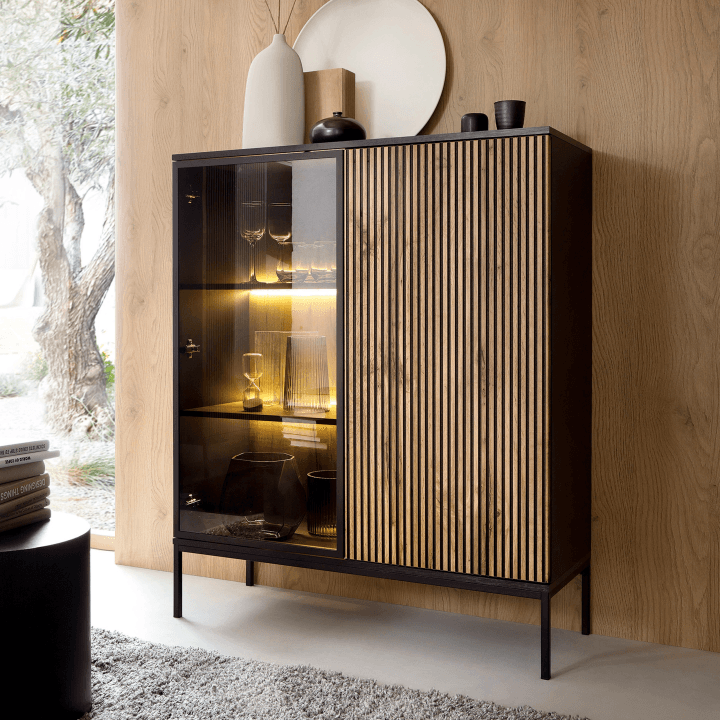 Witryna niska Royal 104 cm z oświetleniem LED przeszklona Czarna Dąb Wotan - zdjęcie 2