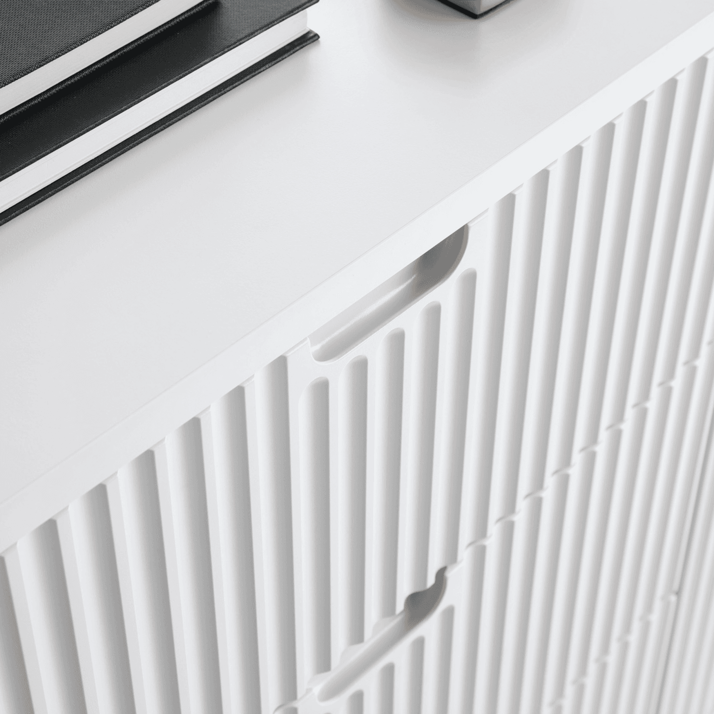 Szafka RTV Nole biała + czarne nogi